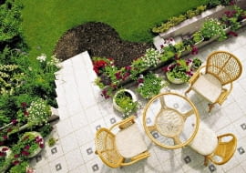 TARAS BALKON MEBEL STOL KRZESLO SCHODY MUR OPOROWY TERAKOTA GRES FOT. MIKOLAJ DLUGOSZ PUBLIKACJA KWIETNIK NUMER SPECJALNY - BALKONY I TARASY - WIOSNA 2003 PUBLIKACJA LADNY DOM NR 7 (81) - 7.2005 PUBLIKACJA OGRODY NUMER SPECJALNY 2/2006 - OGROD MARZEN - 6.2006