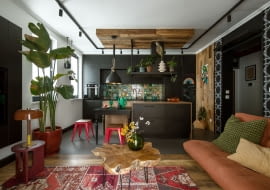 Gra kolorów, wzorów i faktur: 65-metrowe mieszkanie w Gdańsku