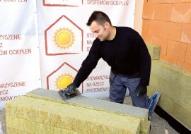 O wykorzystaniu produktów z wełny mineralnej decyduje jej struktura, zastosowane dodatki i gęstość objętościowa