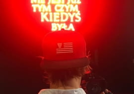 Zdjęcie z miejsca nagrań filmu pt. '(U)życie miasta'