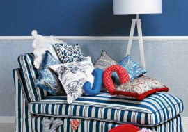 28.03.2012 , 4 KATY , PODUSZKI , STYLIZACJA BEATA DRZEWOSOWSKA. FOT. MICHAL MUTOR / AGENCJA GAZETA SLOWA KLUCZOWE: WNETRZA