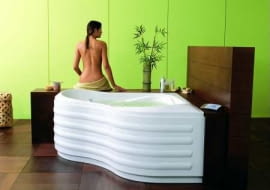 SANTA BARBARA <br> 6 dysz wodnych i 26 powietrznych, poj.280 l,160 x 160 cm, sterowanie pilotem, system dezynfekcji, w opcji: oświetlenie podwodne Hoesch ...od 26 556 zł