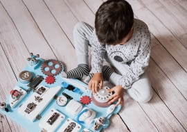 Tablica sensoryczna dla dzieci