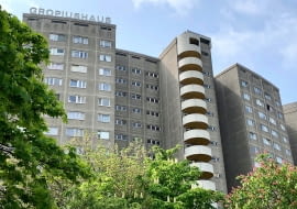 Gropiusstadt w Berlinie. Gropiushaus.