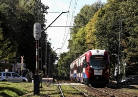 09.09.2015 Podkowa Lesna . Trasa Warszawskiej Kolei Dojazdowej . Fot. Adam Stepien / Agencja Gazeta SLOWA KLUCZOWE: kolei wkd podkowa lesna torowisko tory drzewa