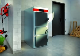 Aby kocioł zgazowujący drewno pracował z wysoką sprawnością, należy zadbać o suche paliwo, a także dostarczyć odpowiednią ilość powierza do spalania. Poza tym podczas jego eksploatacji trzeba pamiętać o częstym czyszczeniu wymiennika ciepła.