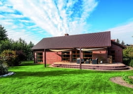 180, 5 m kw - powierzchnia użytkowa 1300 m kw - powierzchnia działki