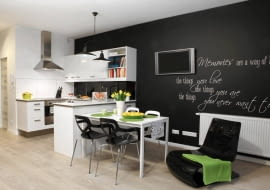 prezentacja mieszkania, wystrój wnętrz, kuchnia, aranżacje wnętrz, czarno-białe wnętrze