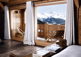 Sypialnia z widokiem na Alpy