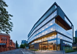 Biurowiec Grzybowska 81. Projekt autorstwa pracowni Grupa 5 Architekci