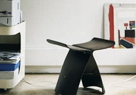 Butterfly stool; projekt: Sori Yanagi