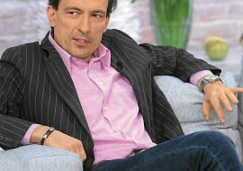 PHOTO: JAN KUCHARZYK/EAST NEWS WARSZAWA 24/01/2012 NA PLANIE PROGRAMU DZIEN DOBRY TVN . N/Z: DARIUSZ KORDEK SLOWA KLUCZOWE: POLSKA POLAND WARSZAWA WARSAW DZIEN DOBRY TVN NA PLANIE PROGRAM PROGRAMU PLAN TVNU NAGRANIE DZIENDOBRY PROGRAMIE W STUDIO TELEWIZYJNY TELEWIZYJNEGO PLANU DD AUDYCJA SNIADANIOWY SNIADANIOWA SNIADANIOWE TELEWIZJA NAGRANIU AKTOR GWIAZDA FILMOWY TEATRALNY PORTRET GLOWA TWARZ DARIUSZ KORDEK