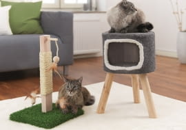 KiK_koci_taboret_35_x_52_cm_cena_129,99_drapak_dla_lota_20_x_12_cm_cena_69,99