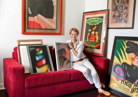 Magda Sosenko jest zafascynowana polską szkołą plakatu, ale oprócz nich kolekcjonuje także wieczne pióra, papiery listowe, kałamarze i atrament, solniczki. W 2001 roku zorganizowała w Krakowie Międzynarodową Wystawę Piór Wiecznych, którą w ciągu trzech dni odwiedziło aż 10 tys. osób! Wraz z rodziną (i w oparciu o rodzinne zbiory) tworzy w Krakowie Muzeum Zabawek i Dzieciństwa. Od 2010 roku prowadzi antykwariat internetowy z oryginalnymi starymi plakatami, grafikami i akwarelami: grafiteria.com.pl