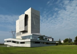 Aerotunel Flyspot pod Warszawą (Mory), proj Lewicki Łatak Architekci