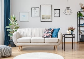 Przy wyborze kanapy do salonu najważniejszy jest rozmiar pokoju