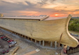 Replika biblijnej Arki Noego