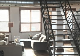 Praktyczne sposoby na oddzielenie kuchni od salonu