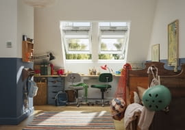 Przewodnik po aranżacji poddasza: wybór okien dachowych i funkcjonalne rozwiązania