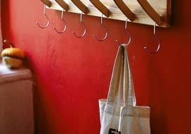 WIESZAK FOT. MILENA LAKOMSKA PUBLIKACJA CZTERY KATY NR 2 (148) - 2.2004 PUBLIKACJA LADNY DOM NR 8 (70) - 8.2004 PUBLIKACJA NASZ PORADNIK NR 2 - 10.2004 SLOWA KLUCZOWE: WNETRZA MEBLE ZDJĘCIE DO WKŁADKI: PUBLIKACJA CZTERY KATY NR 2 (148) ,. PUBLIKACJA LADNY DOM NR 8 (70) - CZASOPISMA PUBLIKACJA NASZ PORADNIK NR 2 - CZASOPISMA