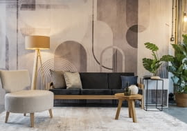 Tapeta może zdobić każdą ze ścian, tylko jedną ścianę lub jej fragment. To, w jaki sposób zostanie wykorzystana, zależy tylko od pomysłu urządzającego wnętrze.