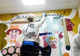 Murale w szpitalu MSWiA w Warszawie. Artyści wspierają lekarzy walczących z koronawirusem