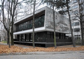 19.11.2011 WARSZAWA , NOWY BAR ' SYRENI SPIEW ' NA POWISLU W DAWNEJ KAWIARNI W SIEDZIBIE PARTII NA ULICY ROZBRAT . FOT. ALBERT ZAWADA / AGENCJA GAZETA