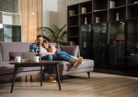 Automatyczny odkurzacz z funkcją mopowania – rozwiązanie na każdą kieszeń