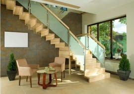schody,schody z drewna,schody drewniane,aranżacja wnętrz,balustrasa,szklana balustrada,balustrada ze szkła