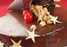 04.10.2005 WARSZAWA , SESJA JEDZENIE CZEKOLADA, SWIETA BOZE NARODZENIE , DEKORACJE SWIATECZNE NA TORTY , HOTEL SOBIESKI,