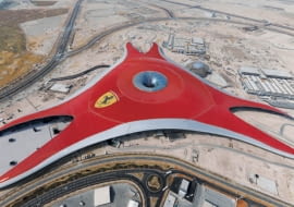 ferrari, yas, zjednoczone emiraty arabskie, muzeum, największe na świecie, abu dhabi