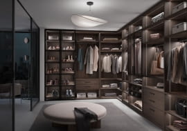 Przed zakupem zabudowy na wymiar warto przyjrzeć się dostępnemu wyposażeniu i dostosować je do własnych potrzeb.