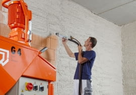 Na polskim rynku są dostępne tynki gipsowe, które możemy nakładać już od 3 mm grubości. Maksymalne grubość tynku gipsowego nie może przekraczać ok. 45 mm.