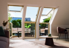 Okna dachowe najlepiej umiejscowić od strony południowej – zapewnią optymalną ilość słońca na poddaszu.