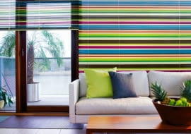 Żaluzje to dobre i niedrogie rozwiązanie do okien w mocno nasłonecznionych wnętrzach. Regulują kierunek oraz natężenie wpadającego światła, niektóre także je odbijają. <BR >DEKORACYJNE ŻALUZJE. City Cool, pozioma, z aluminium, 120 x 100 cm, 270 zł, Faber