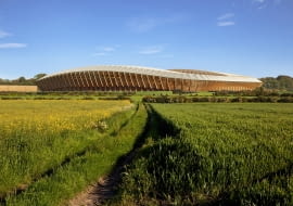 Drewniany stadion w Gloucestershire. Proj. Zaha Hadid Architects