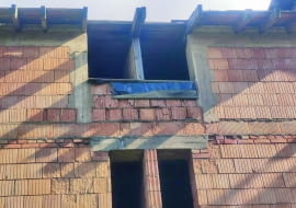 Wyrównanie wysokości kondygnacji cegłami