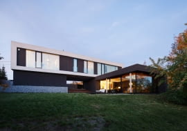 Dom z prześwitem. Proj. RS+ Robert Skitek