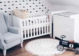 Jak urządzić kącik dla dziecka w sypialni rodziców?