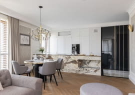 110-metrowy apartament w Warszawie w stylu modern classic