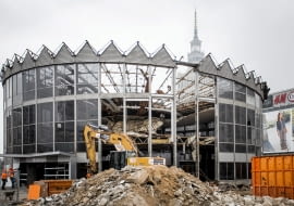 10.03.2017 Warszawa , centrum . Rozbiorka budynku Rotundy PKO . Fot. Adam Stepien / Agencja Gazeta