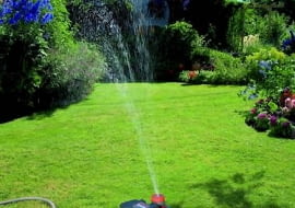 ONE TIME USE ONLY DO JEDNOKROTNEJ PUBLIKACJI OGROD SYSTEM NAWADNIAJACY ZRASZACZ AQUA CONTOUR AUTOMATIC FOT. GARDENA PUBLIKACJA KWIETNIK NR 2 (146) - 2 2007