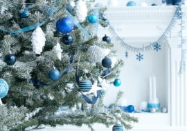 Jak ubrać choinkę nowocześnie? Modne świąteczne drzewko