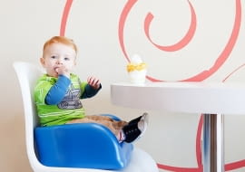 krzesełko dla dziecka, pokój dziecięcy, meble dla dziecka