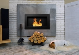 Biokominek opala się biopaliwem, więc nie zanieczyścisz powietrza; do opału można dodać olejki eteryczne, dzięki czemu uzyskasz efekt aromaterapeutyczny, Aroma, Leroy Merlin