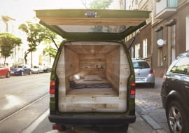 Offline Van wewnątrz