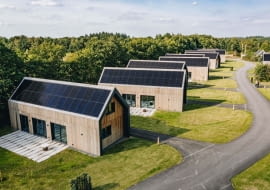 Luksusowe wille wakacyjne w ośrodku Brinckerduyn zapewniają nowoczesny komfort w naturalnej atmosferze.