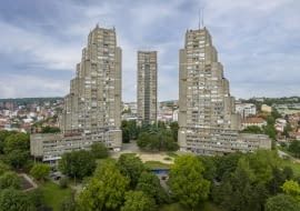 Wschodnia Brama, Nowy Belgrad (Serbia, dawna Jugosławia), proj. Dragoljub Mićović, Vera Ćirković, Milutin Jerotijević, 1973–1976