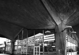 Dworzec kolejowy w Katowicach przeznaczony jest do rozbiórki, tymczasem eksperci biją na alarm! To cenny przykład modernizmu na skalę światową