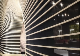 Stoisko zaprojektowane przez MOA Master od Arts dla marki OKA.